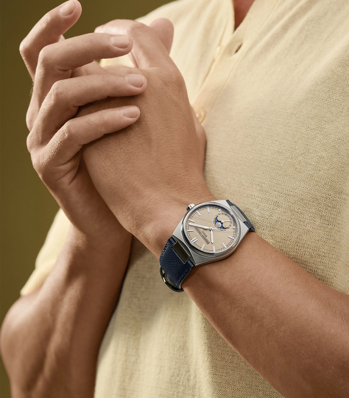 Highlife Moonphase Date Manufacture Automatico Pelle 39mm