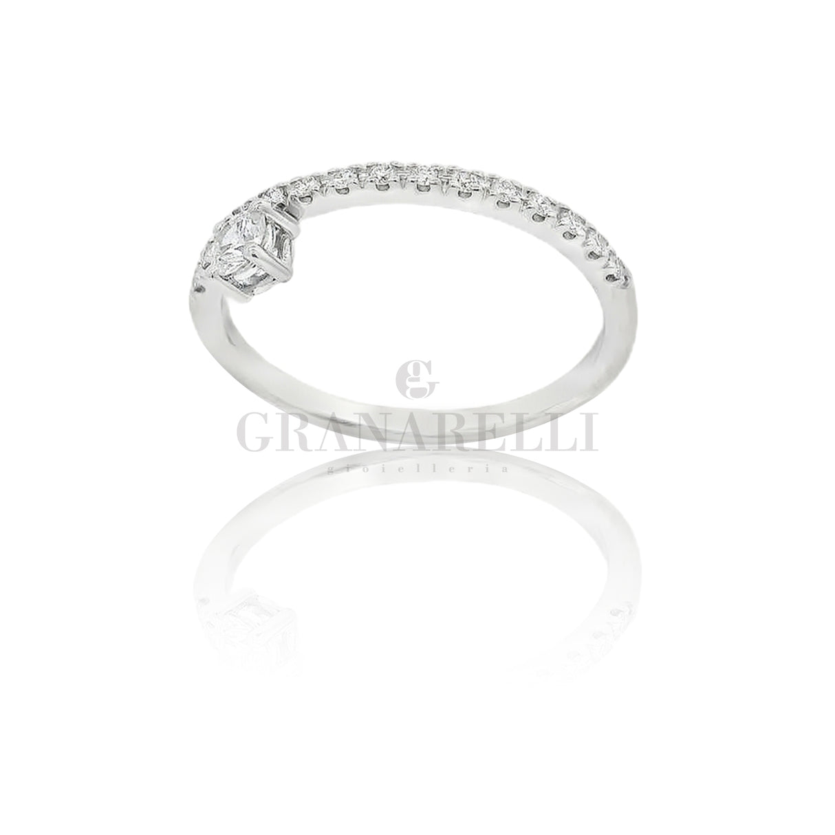 Anello Castone decentrato in Oro Bianco e Diamanti