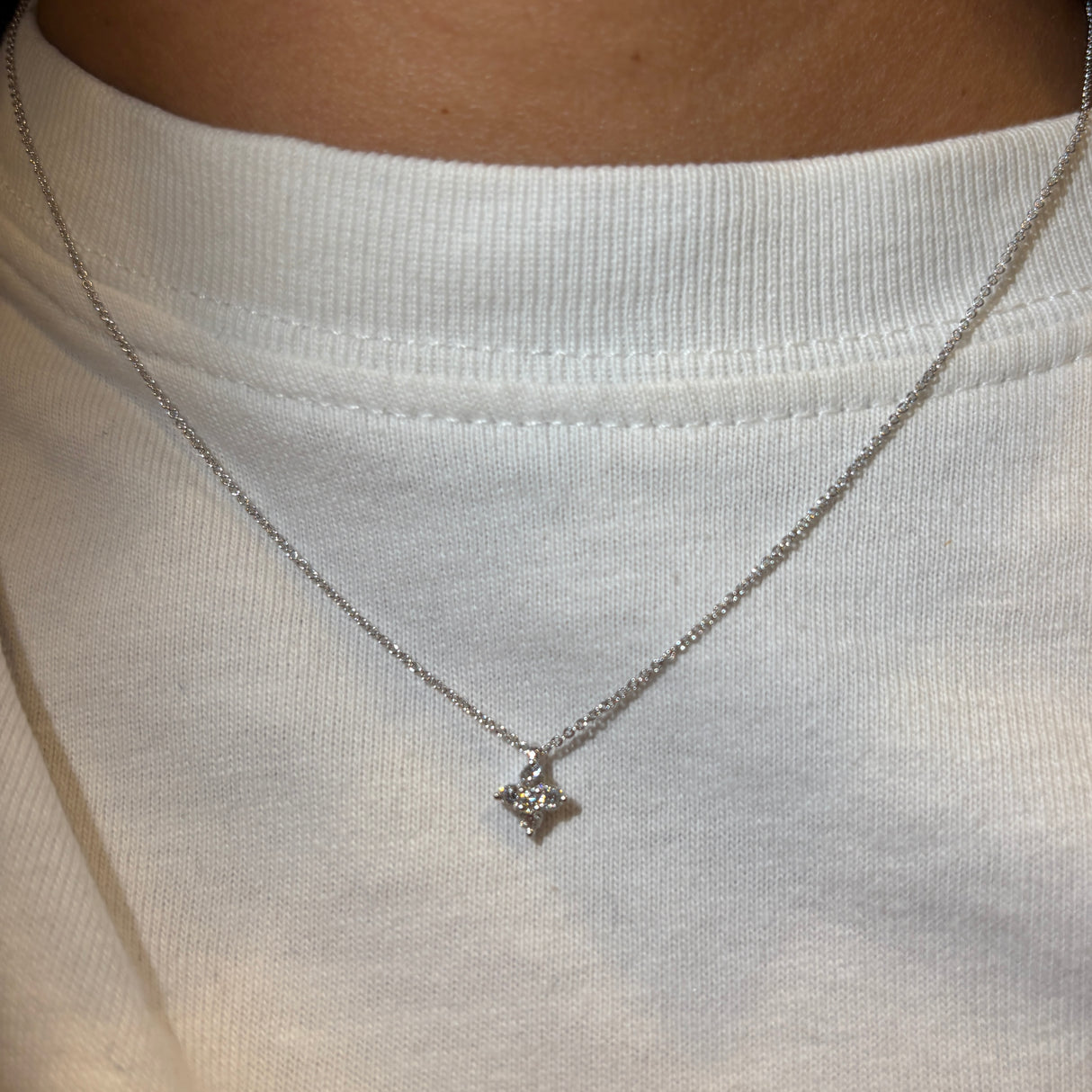 Girocollo mini fantasia in oro bianco