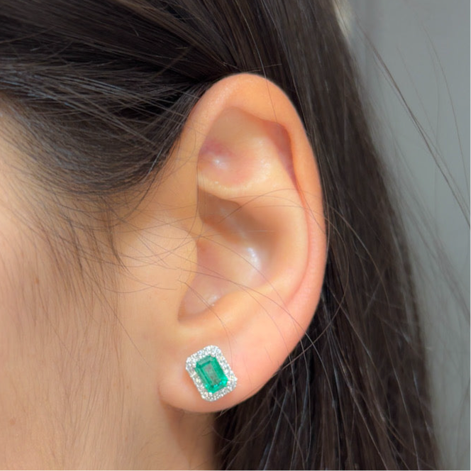 Orecchini Smeraldo taglio Smeraldo 1.27kt e Diamanti