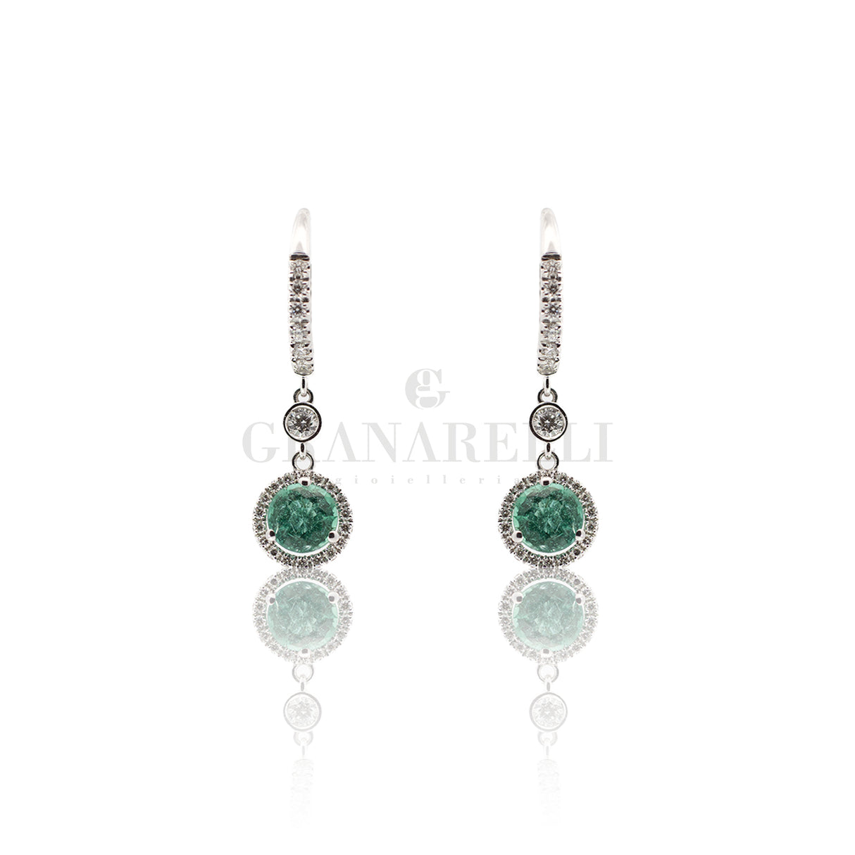 Pendientes esmeralda y de diamante.