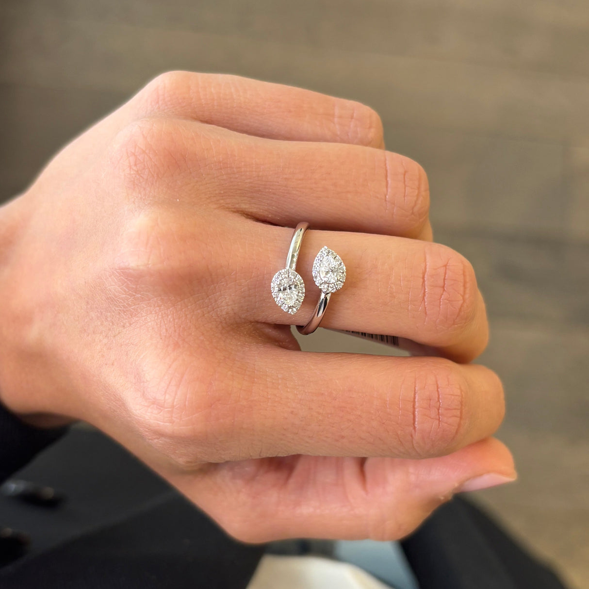 Anello Doppio Solitario con Diamanti in Oro Bianco