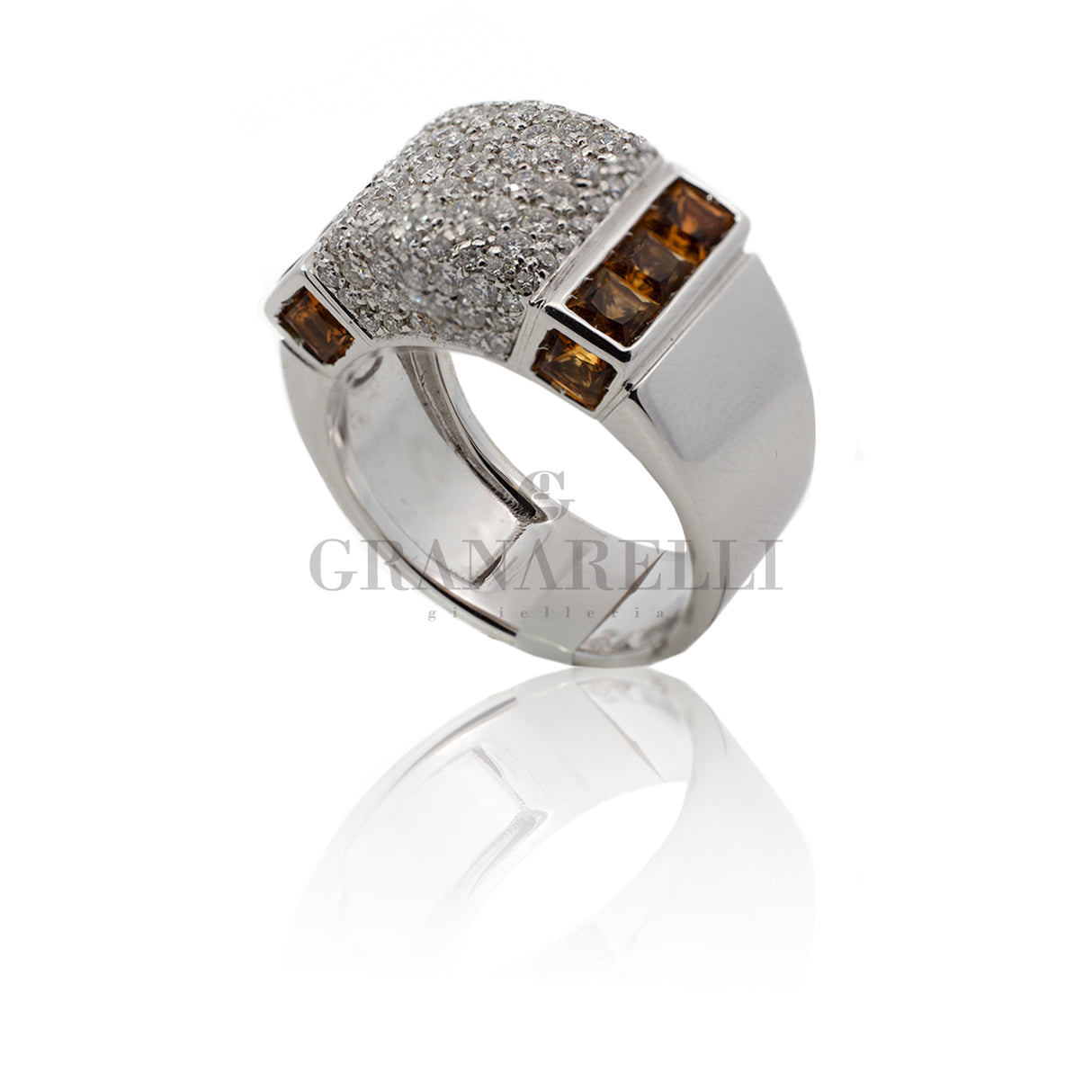 Sapphire et sonnerie de coeur de diamant
