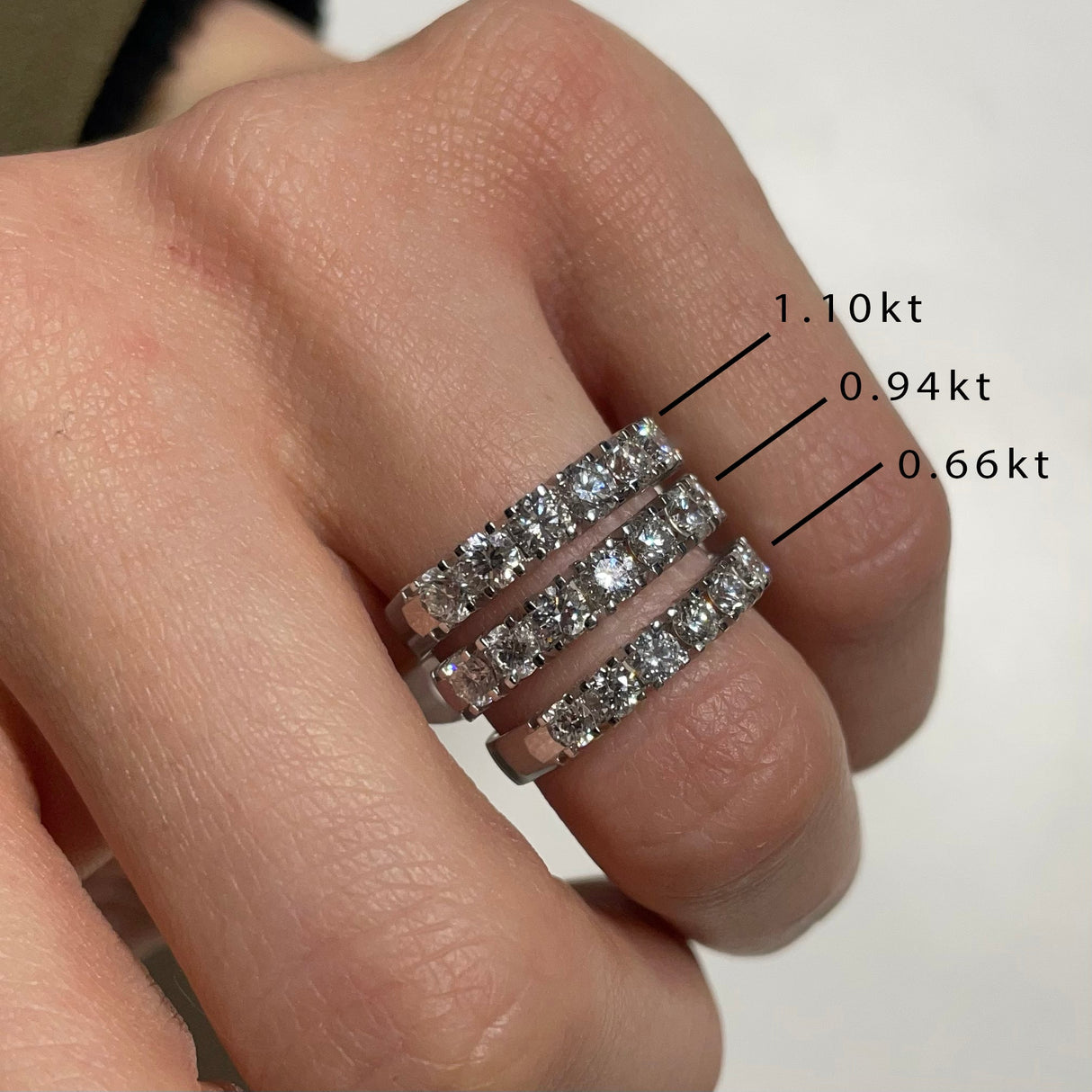 Anello Fedina 7 Diamanti 0.66kt in Oro Bianco-Anelli-GRANARELLI-13-Gioielleria Granarelli