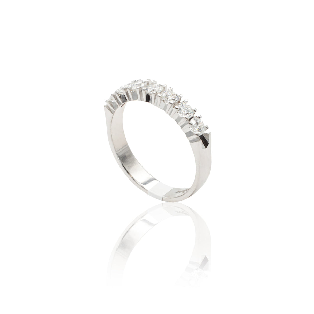 Anello Fedina 7 Diamanti 0.66kt in Oro Bianco-GRANARELLI-AN05410-7P066-Gioielleria Granarelli