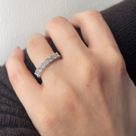 Anello Fedina 7 Diamanti 0.92kt in Oro Bianco-Anelli-GRANARELLI-14-Gioielleria Granarelli