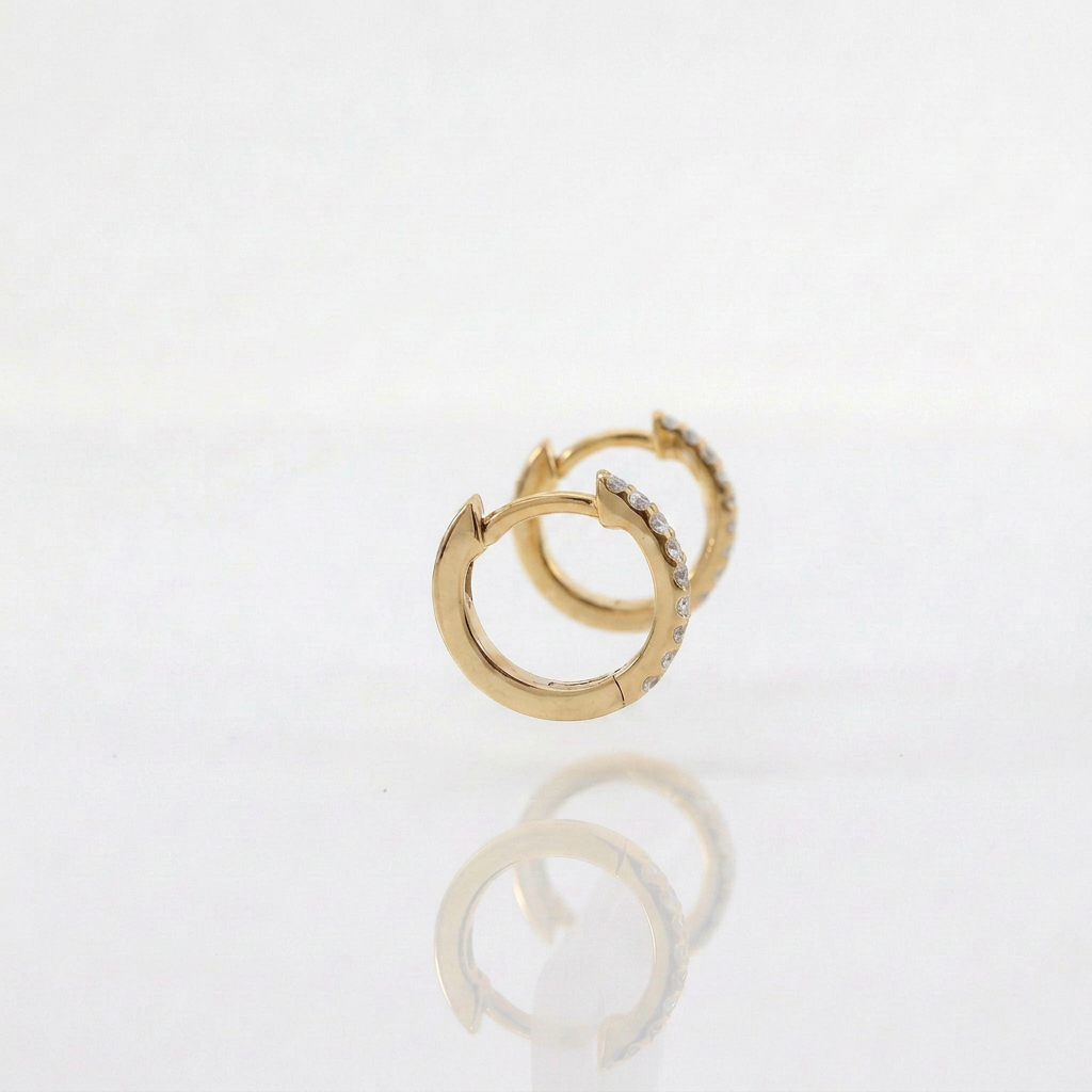 Orecchini Cerchi Diamanti Bianchi 0.12t in Oro Giallo