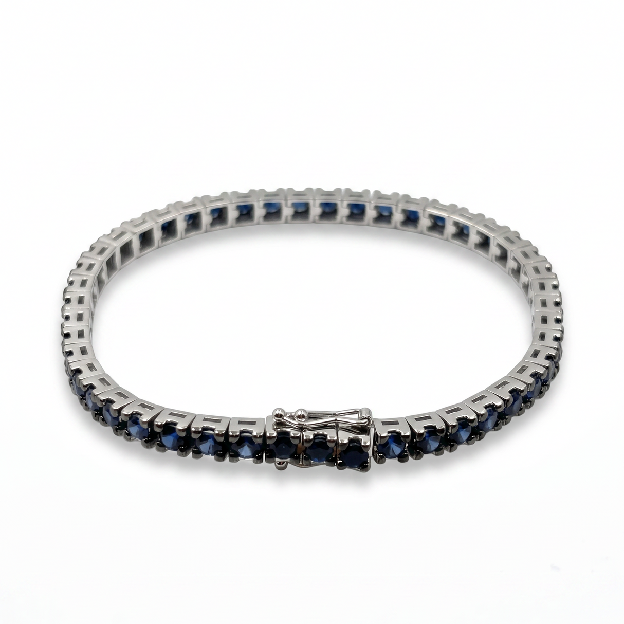 Bracciale Tennis Oro Bianco 18kt - Zaffiri Blu 5.84ct