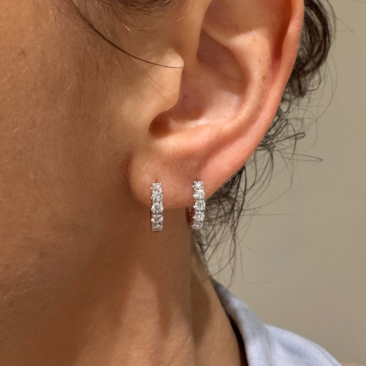Orecchini Cerchi Oro Bianco e Diamanti