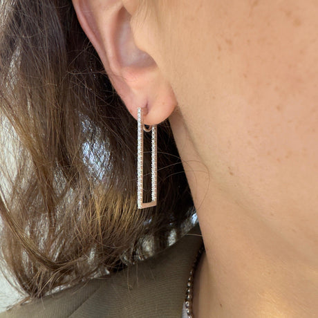 Orecchini Rettangolo con Barretta Diamanti in Oro Bianco-Orecchini-RECARLO-Gioielleria Granarelli
