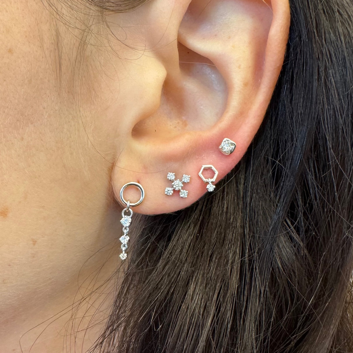 Orecchini Quadrati con Diamanti in Oro Bianco