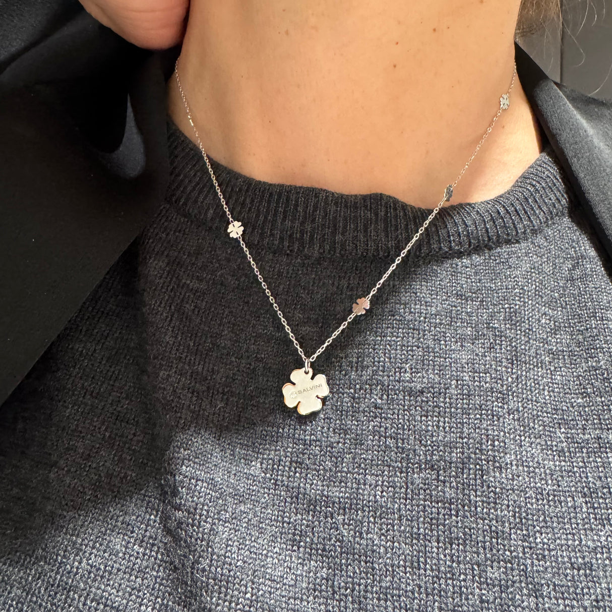 Girocollo quadrifoglio in oro bianco