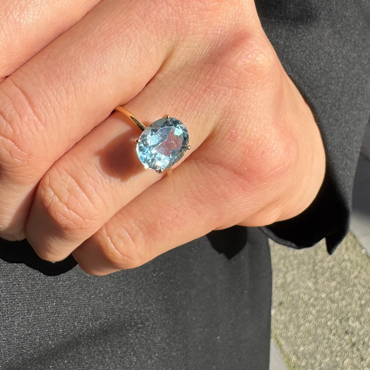 Anello Topazio Azzurro Ovale 11x9