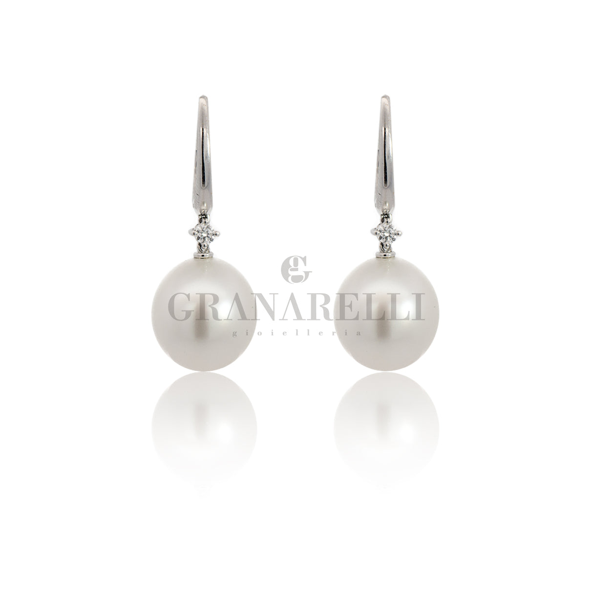 Boccola con Perla Australiana e Diamanti in Oro Bianco