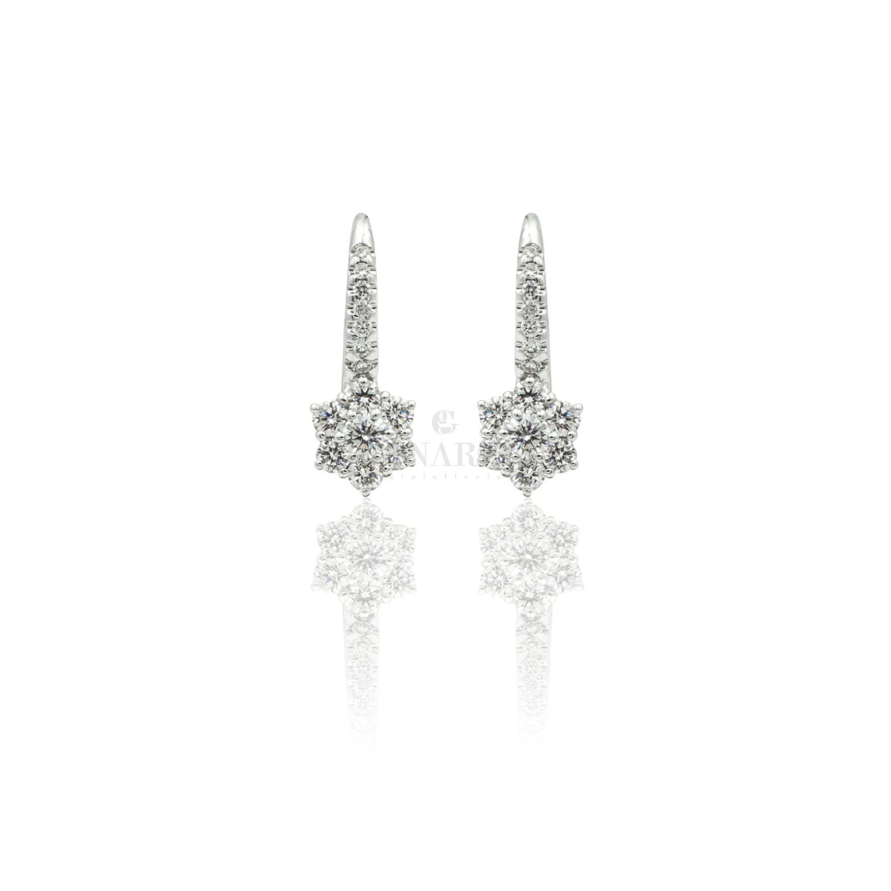 ORECCHINI IN ORO 18KT EPOCA 1950 CON DIAMANTI NATURALI TAGLIO BRILLANTE Di Ct 0 40 Totali Colore H Purezza Vvs