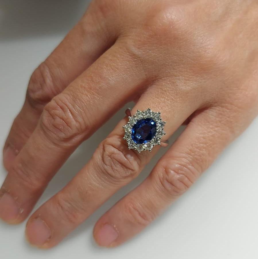 Saphir- und Diamantherzring