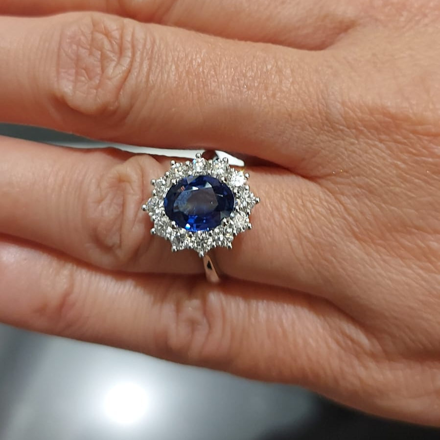 Saphir- und Diamantherzring