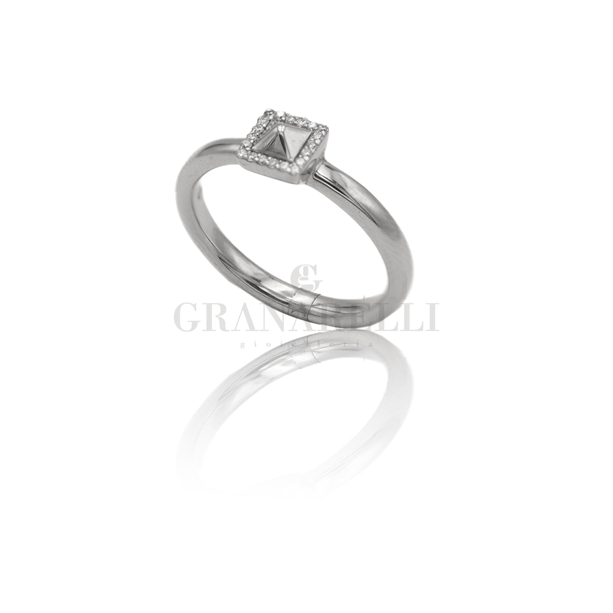 Anello con quadrato di Diamanti Oro Brunito