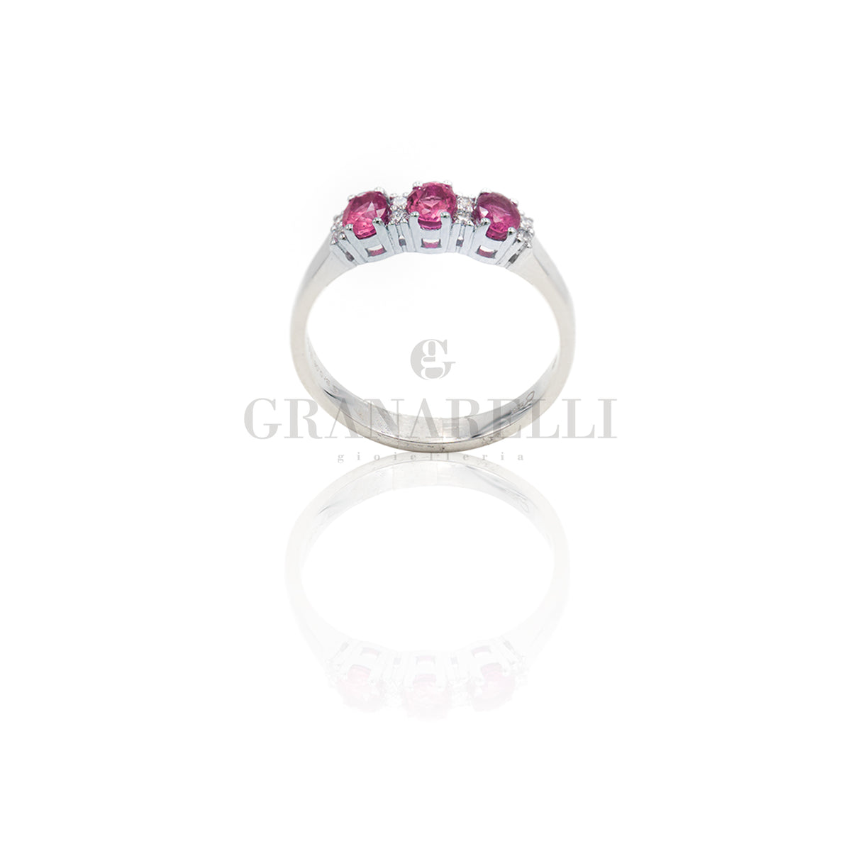 Anello 3 Rubini e Diamanti Bianchi