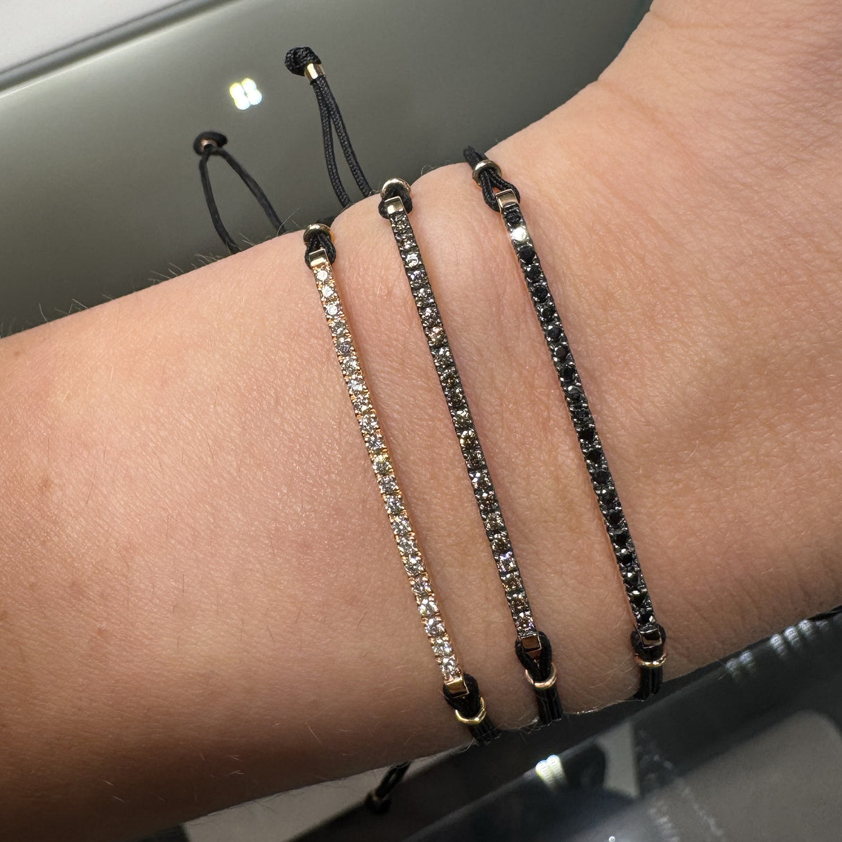 Bracciale Barretta Diamanti Neri Misura Media in Oro Rosa cordino nautico