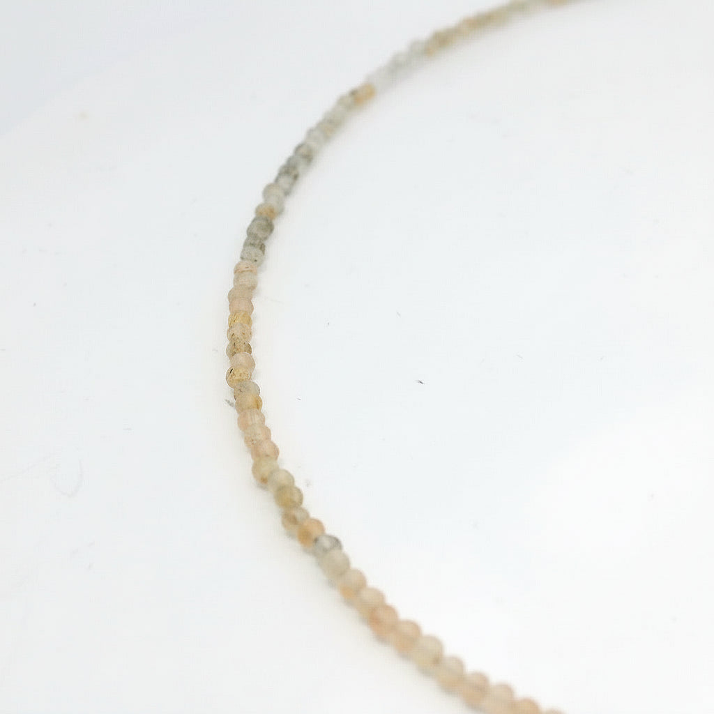 Collana pietre naturali "Pietra di Luna"