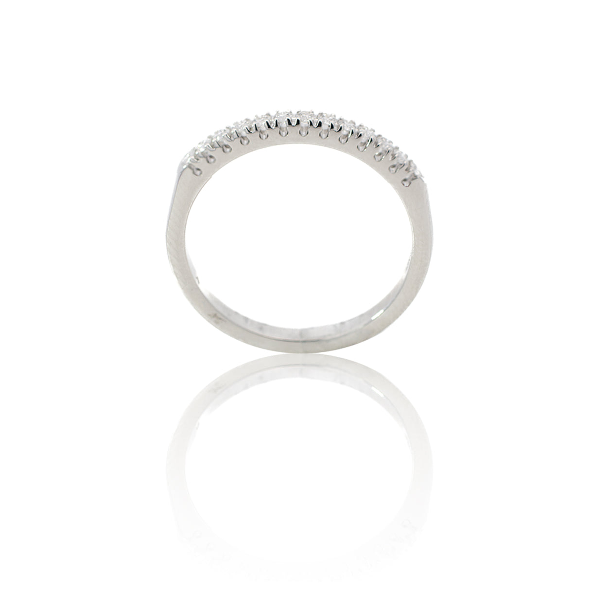 White gold diamond fedina