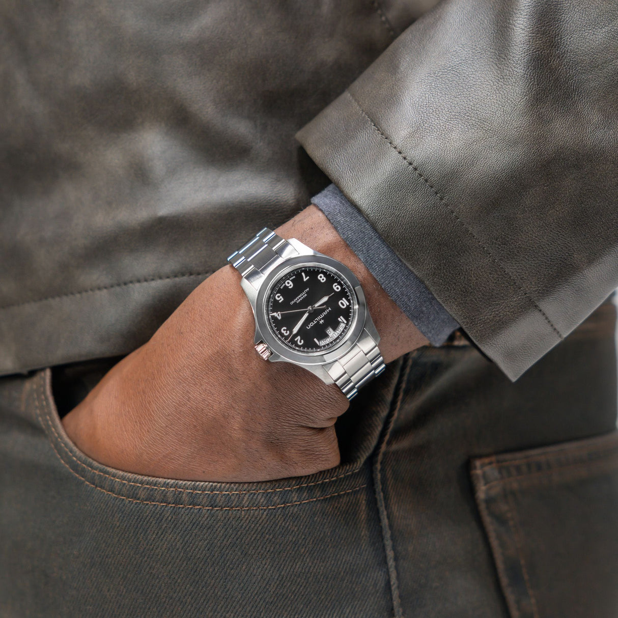 Khaki Field Kind Day-Date Nero Acciaio 40mm