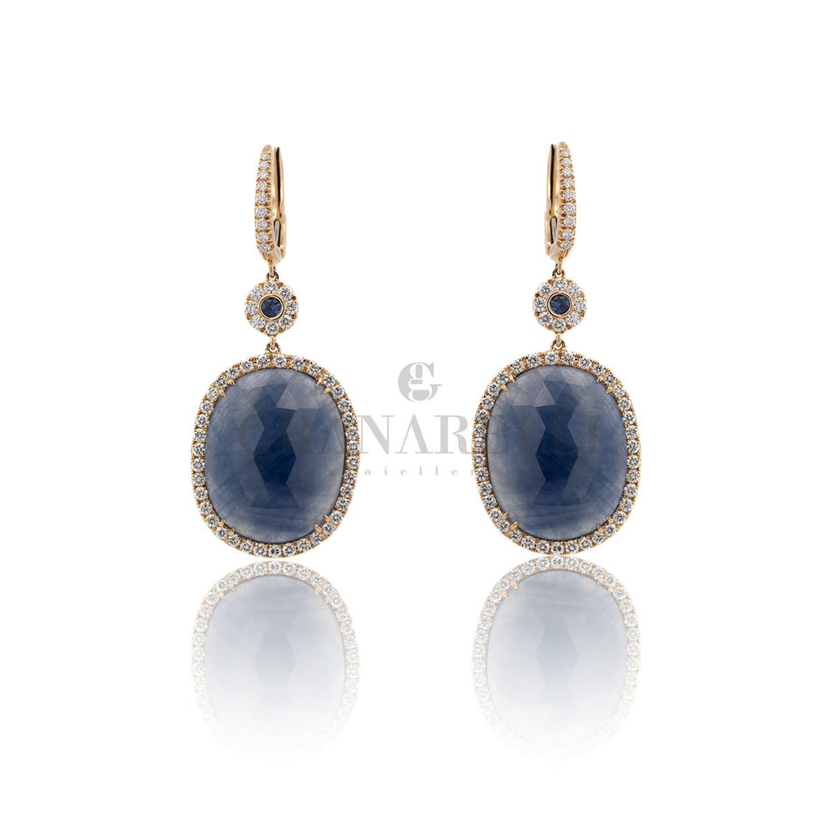Boucles d'oreilles traînantes avec diamants