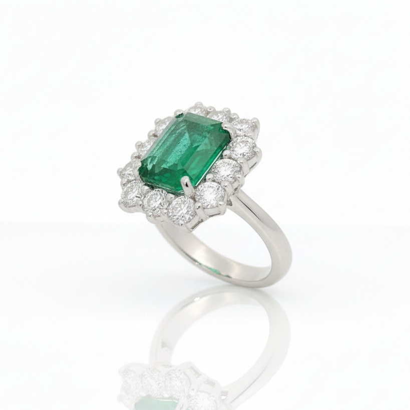 Ring emerald three-quarter view