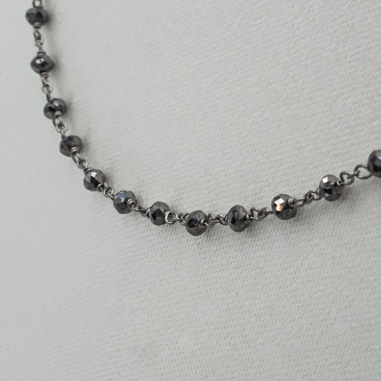 Collana Rosario Oro Bianco Brunito Nero Diamanti Neri taglio briolè CM 40-Girocolli-GRANARELLI-Gioielleria Granarelli