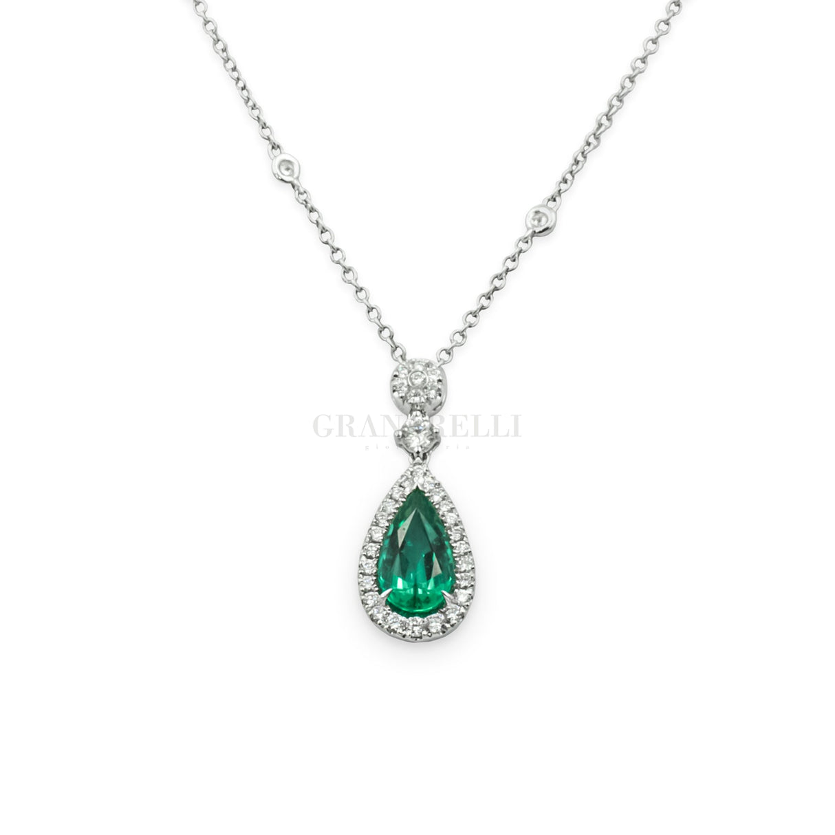 Girocollo Smeraldo Pendente taglio "Goccia" con contorno di Diamanti-Girocolli-CRIVELLI-Gioielleria Granarelli