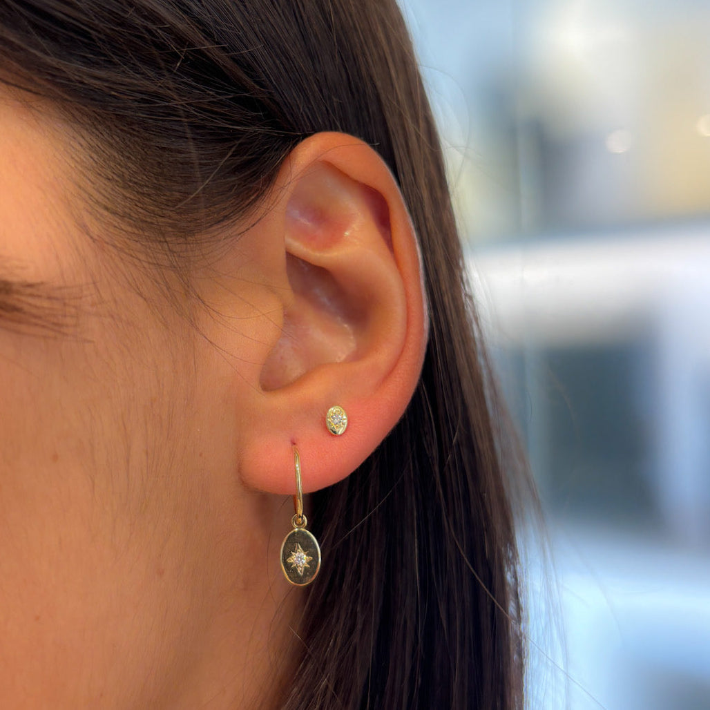 Mono orecchino con Piastra Pendente Oro Giallo 9kt e Diamante