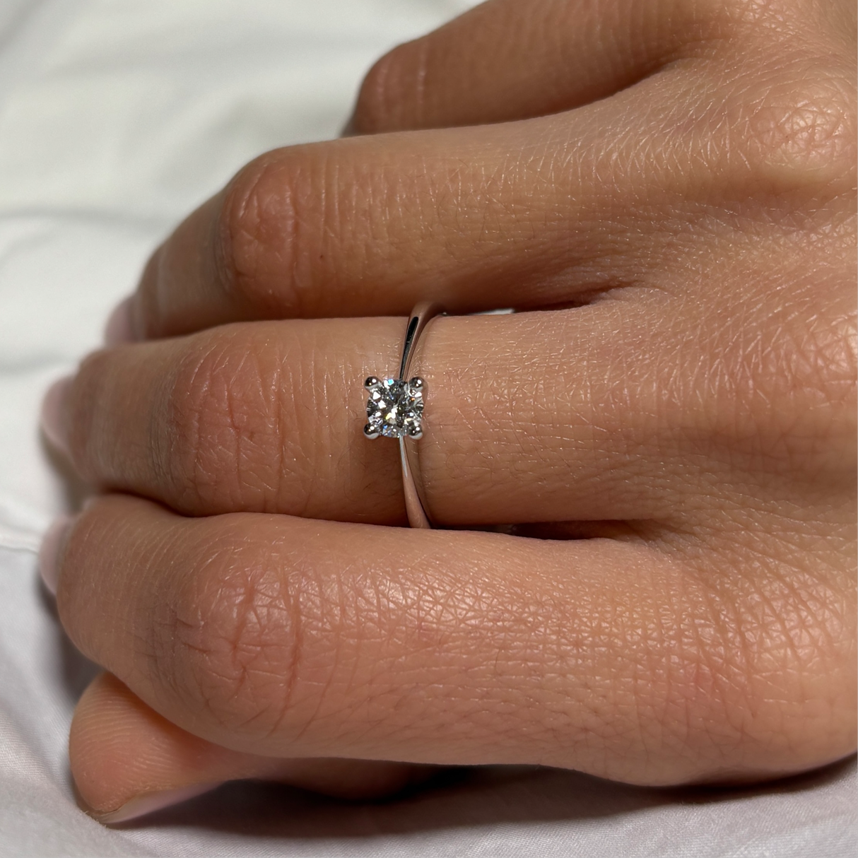 Lonely white gold ring 0.30kt fsi1 already