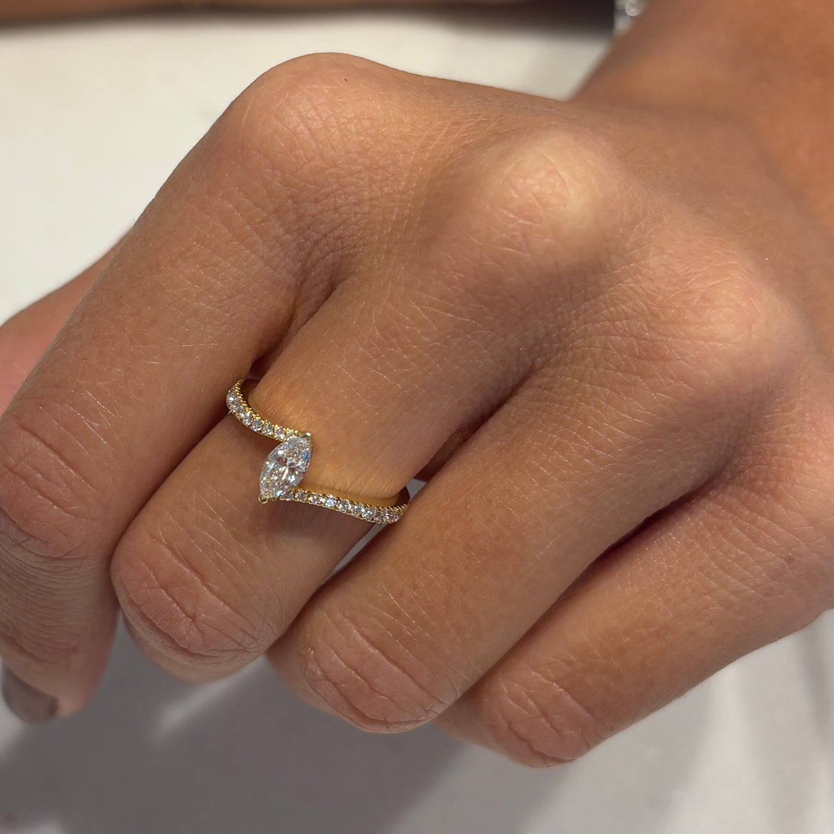 Navette ring in yellow gold