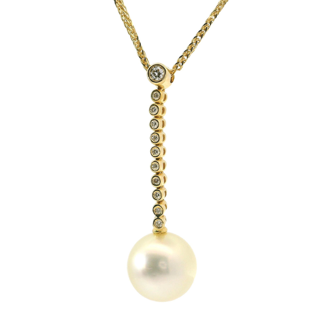 Nachlaufohrringe mit Diamanten