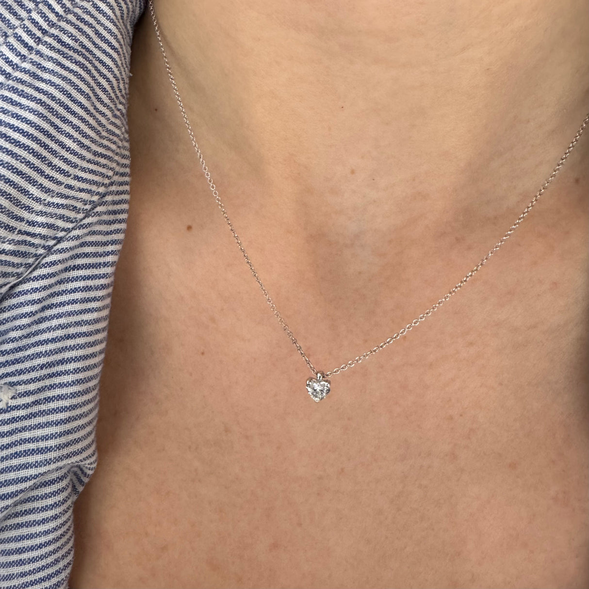 Girocollo Punto Luce Diamante 0,26ct FSI taglio Cuore