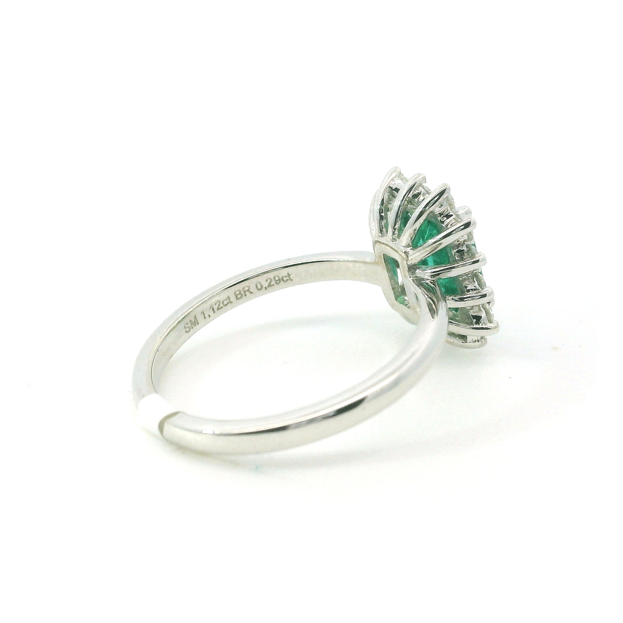 Anello in Oro Bianco con Smeraldo 1.12kt e Diamanti