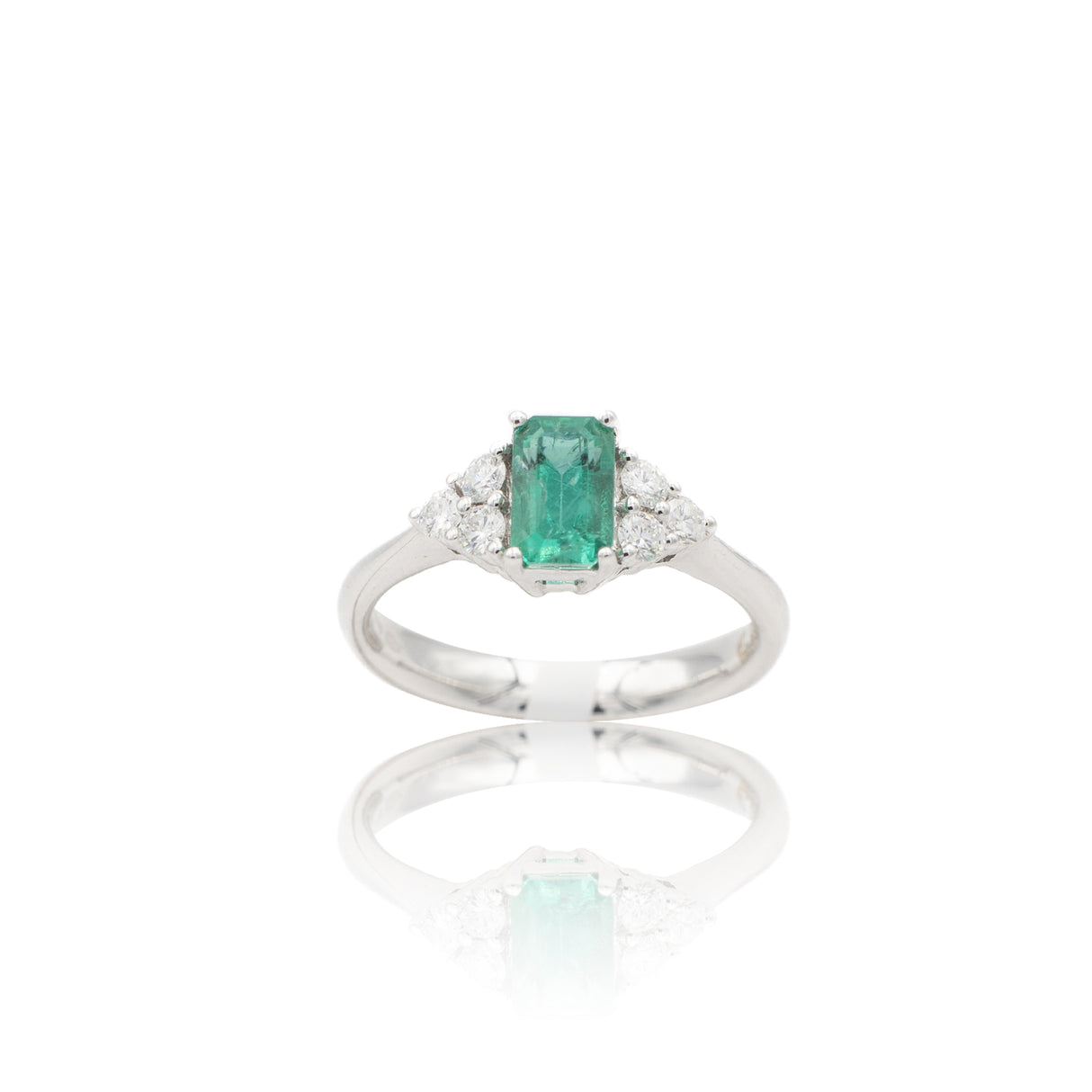 Anello in Oro Bianco con Smeraldo 1.65 e Diamanti-Anelli-GRANARELLI-Gioielleria Granarelli
