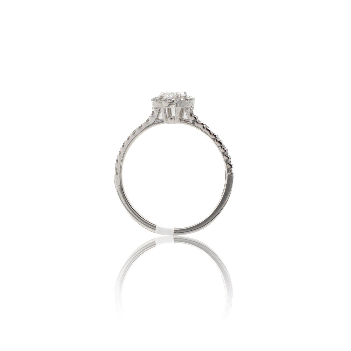 Anello Ovale Halo con gambo di diamanti in Oro Bianco