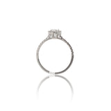 Anello Ovale Halo con gambo di diamanti in Oro Bianco
