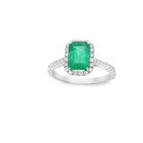 Anello Smeraldo 1.58kt e contorno Diamanti in Oro Bianco