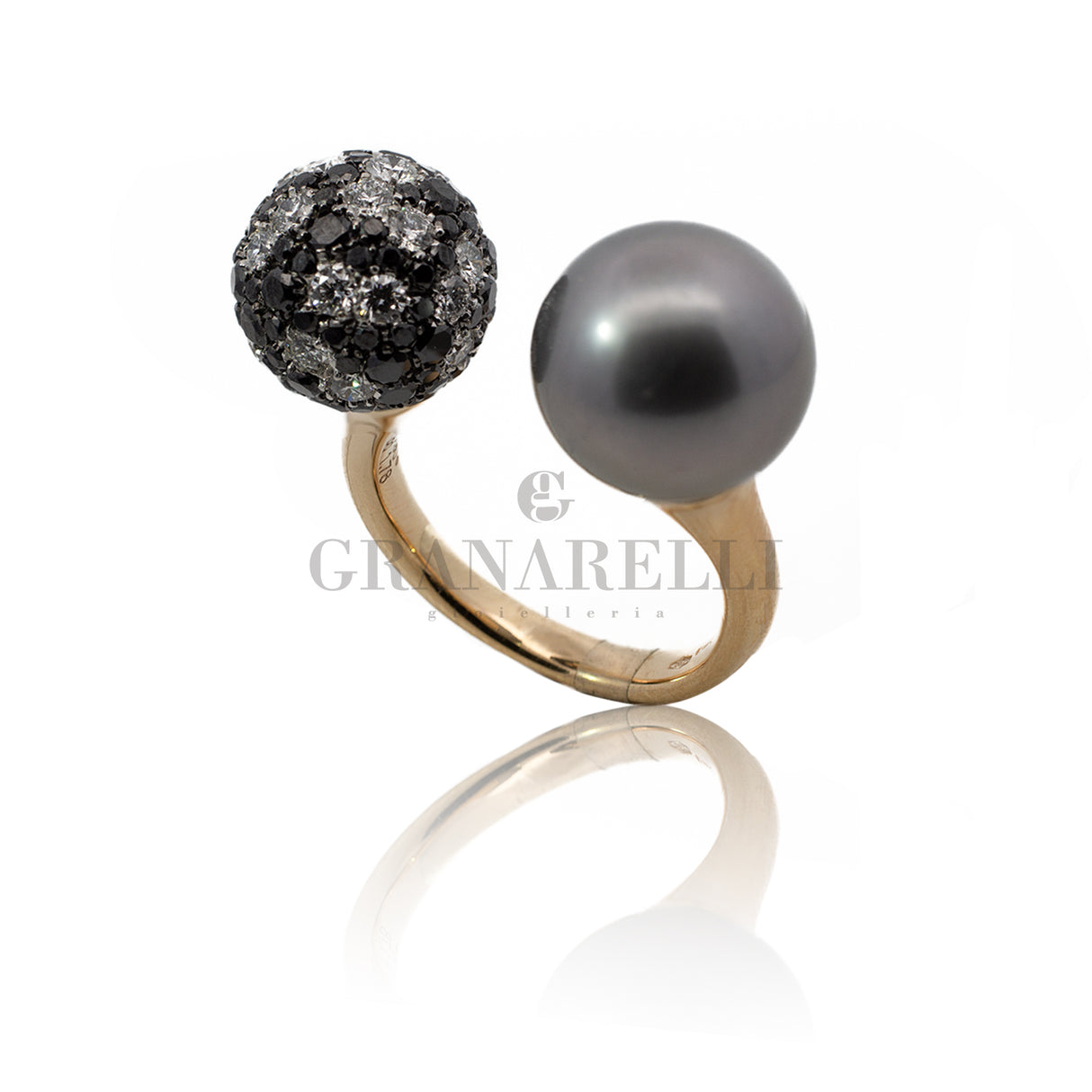 Anillo de corazón de zafiro y diamante