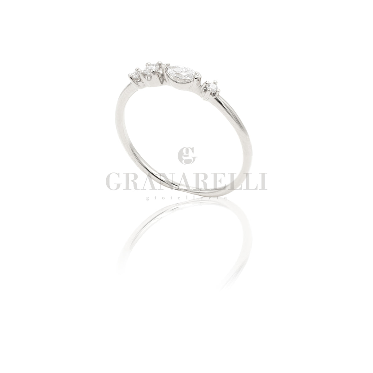 Anello fantasia in Oro Bianco