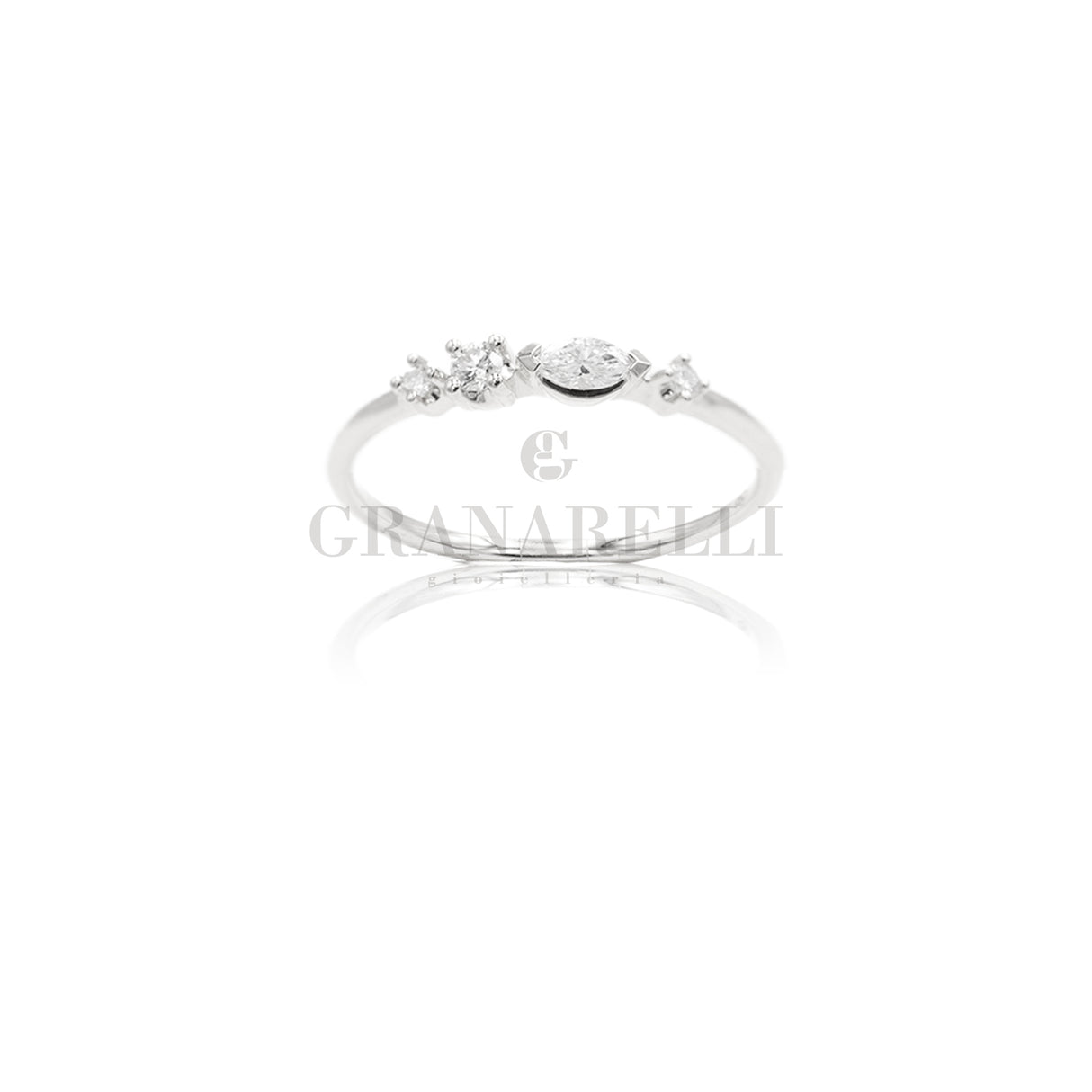 Anello fantasia in Oro Bianco