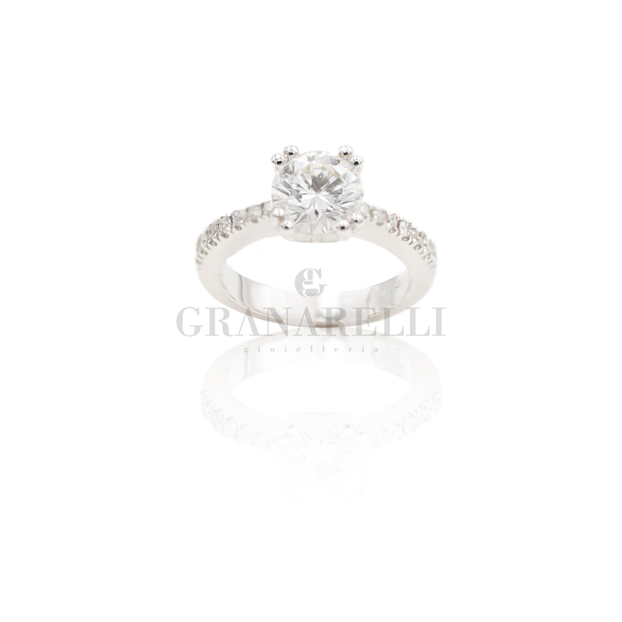 Anello 1.53kt e Diamanti in Oro Bianco