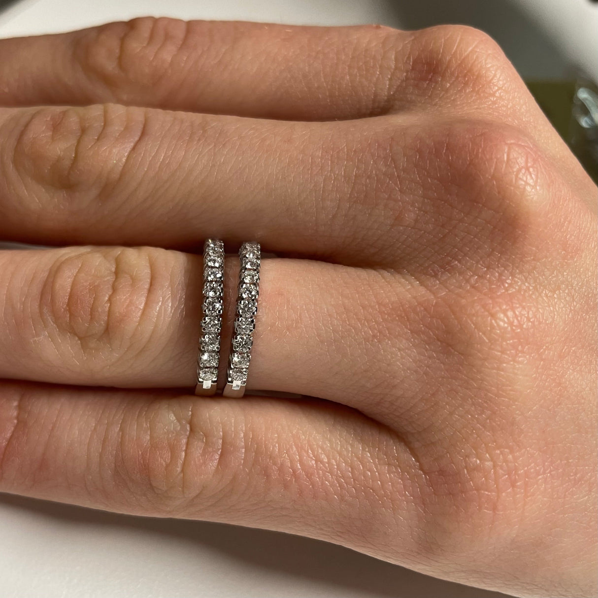 Anello Fedina con Diamanti 0.24kt in Oro Bianco-Anelli-GRANARELLI-13-Gioielleria Granarelli