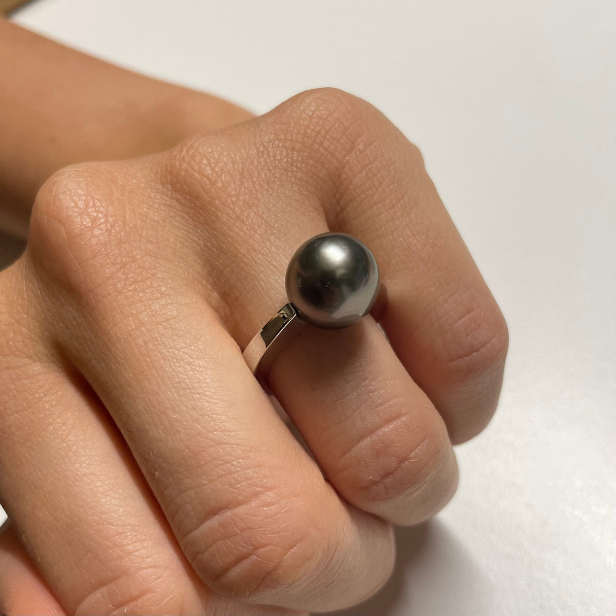 Anello Perla grigia in Oro Bianco-Anelli-GRANARELLI-Gioielleria Granarelli