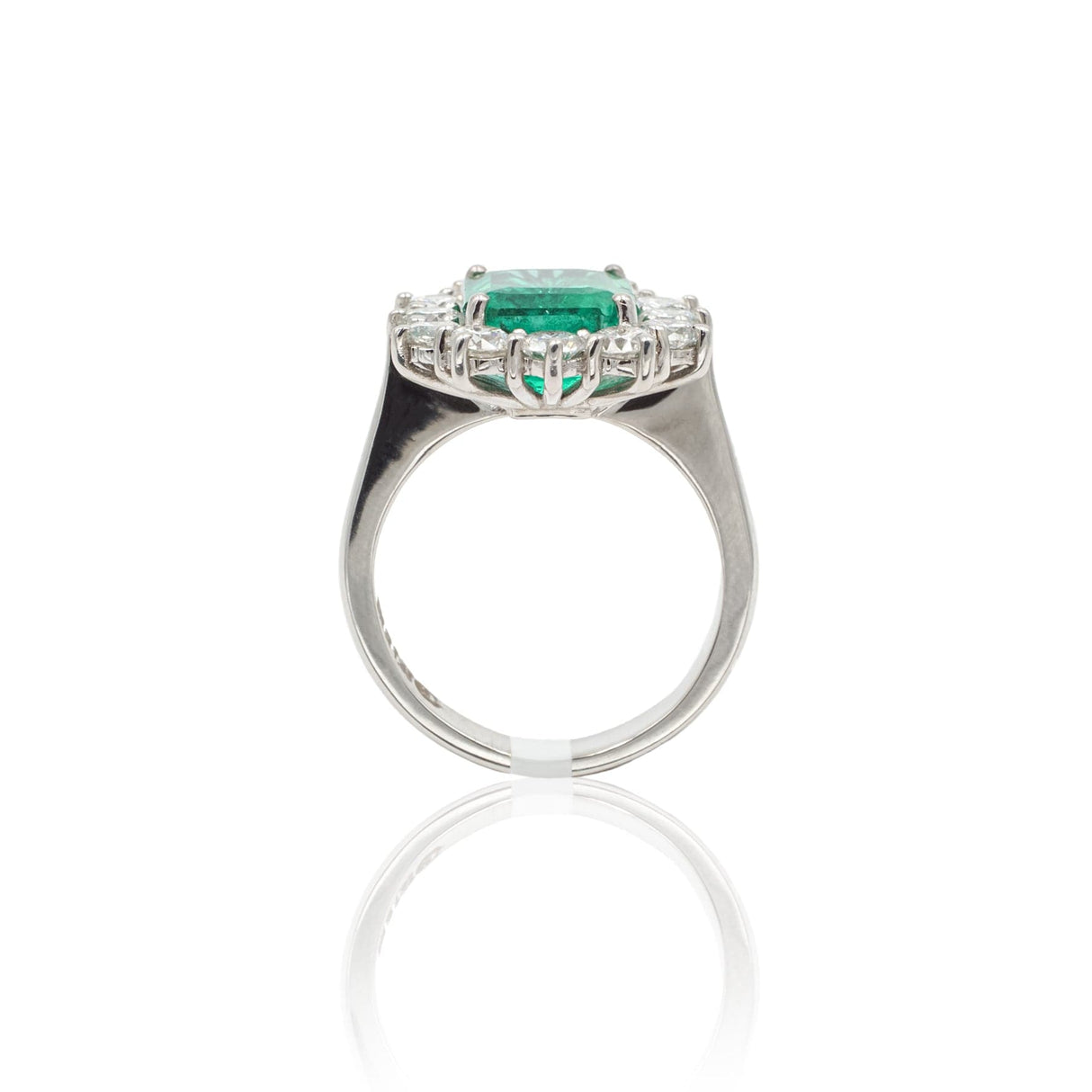 Anello con Smeraldo e Diamanti in Oro Bianco-Anelli-GRANARELLI- [SKU] -Gioielleria Granarelli
