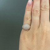 Ovaler Chevalier-Pavé-Ring mit Diamanten