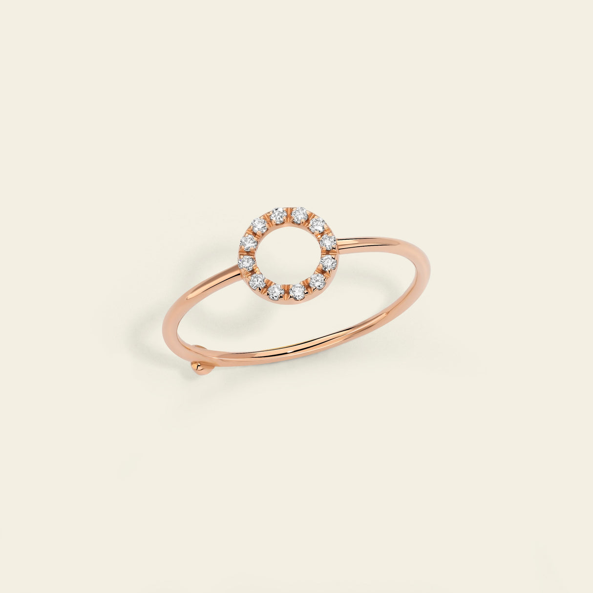 Anello con Cerchio e Diamanti